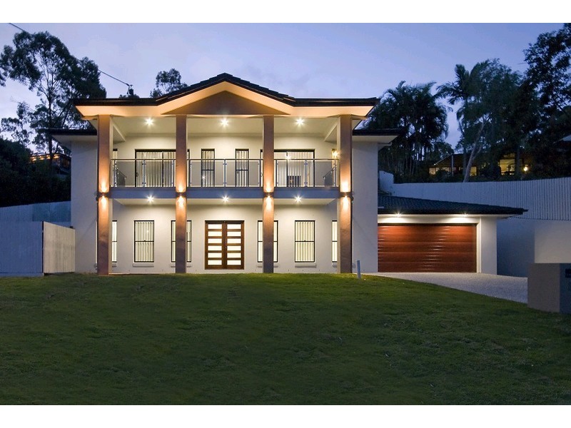 8 Trudy Crescent, Cornubia QLD 4130