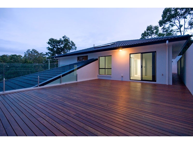 8 Trudy Crescent, Cornubia QLD 4130