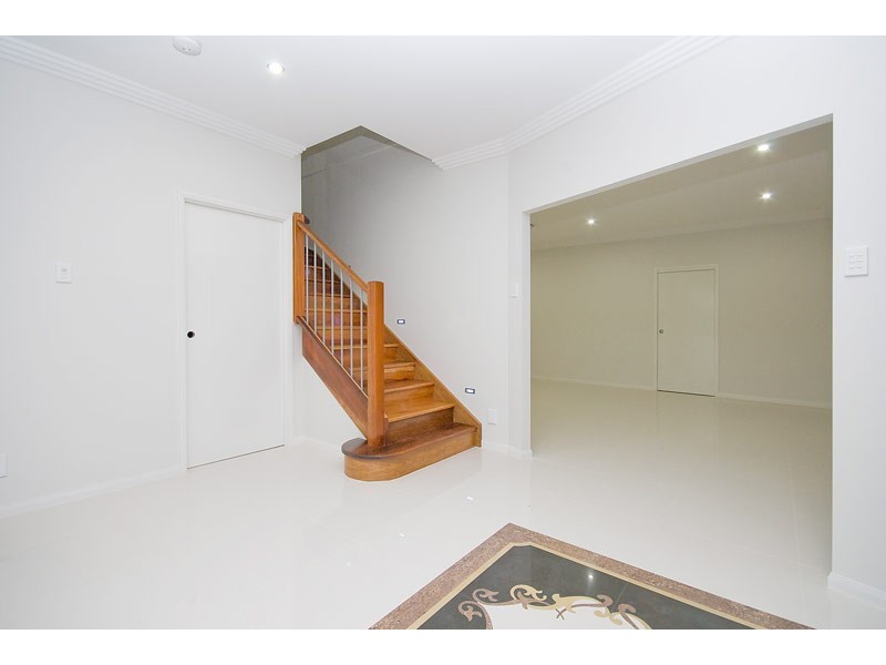 8 Trudy Crescent, Cornubia QLD 4130