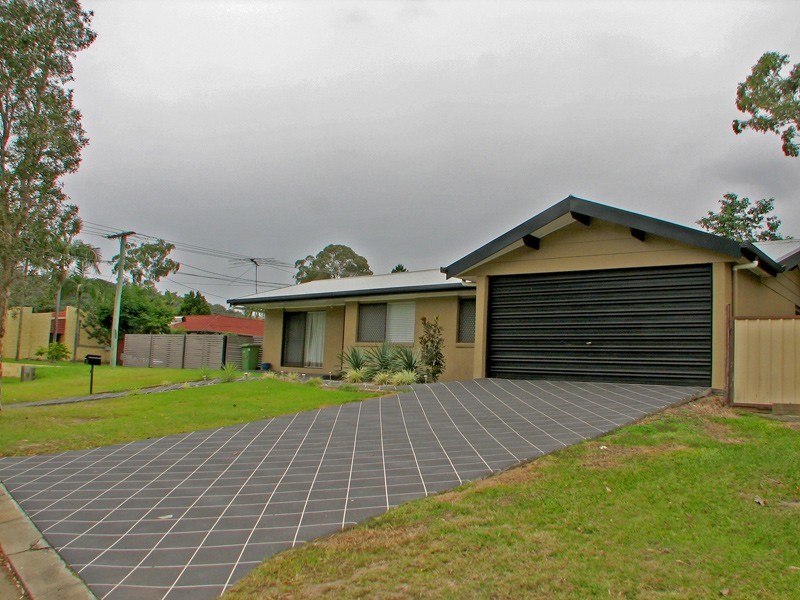 6 Wenlock Crescent, Springwood QLD 4127