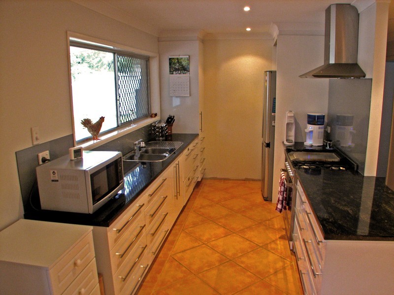 6 Wenlock Crescent, Springwood QLD 4127