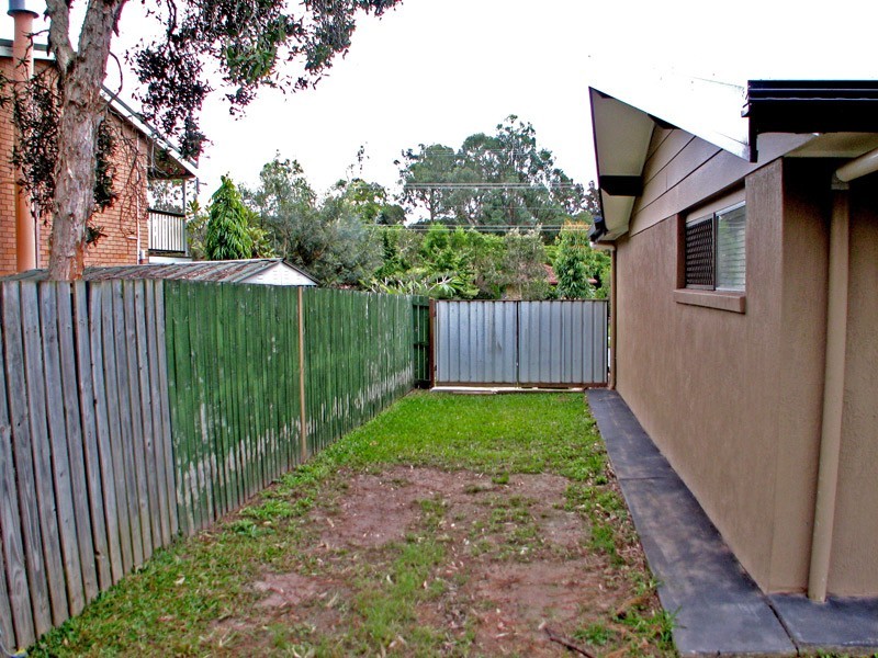 6 Wenlock Crescent, Springwood QLD 4127