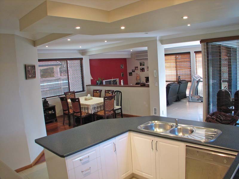 10 Regent Street, Eight Mile Plains QLD 4113