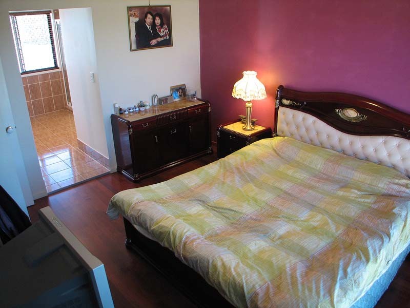 10 Regent Street, Eight Mile Plains QLD 4113