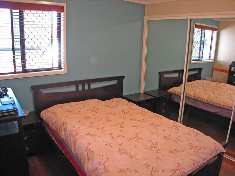 10 Regent Street, Eight Mile Plains QLD 4113