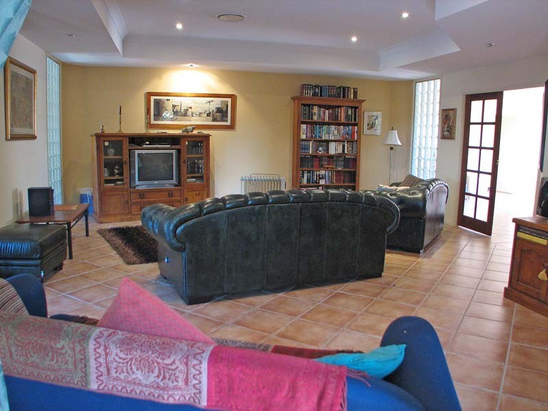 3 Breezeway Court, Kuraby QLD 4112