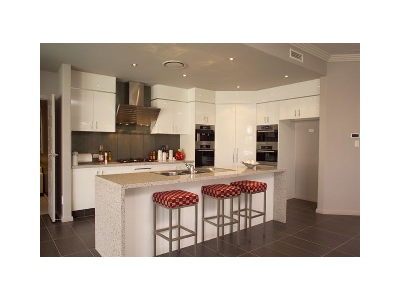 7 John Markwell Parade, Daisy Hill QLD 4127