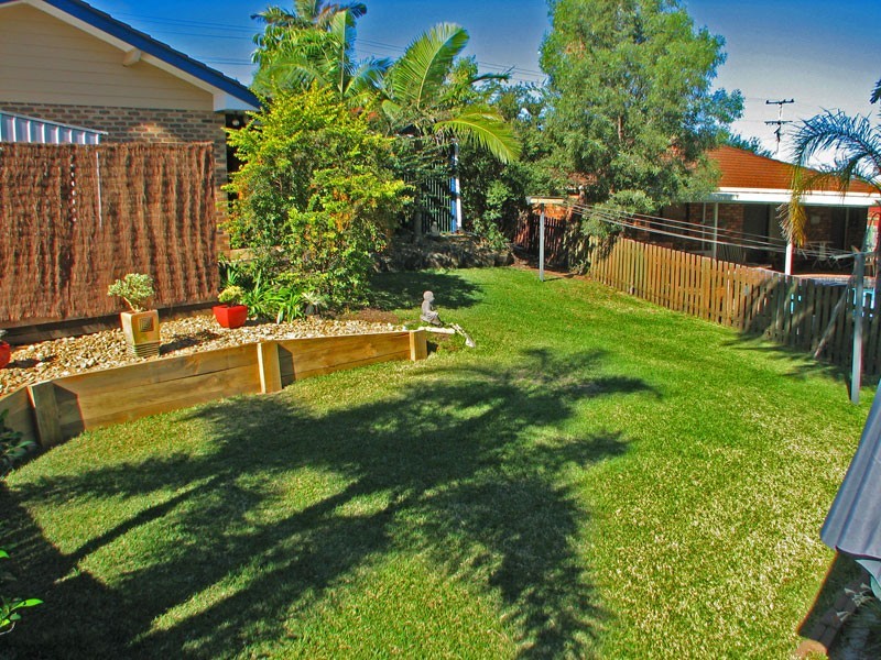 60 Coleman Crescent, Springwood QLD 4127