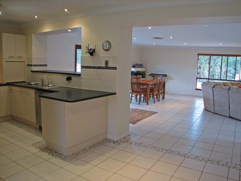 65 Gladewood Drive, Daisy Hill QLD 4127