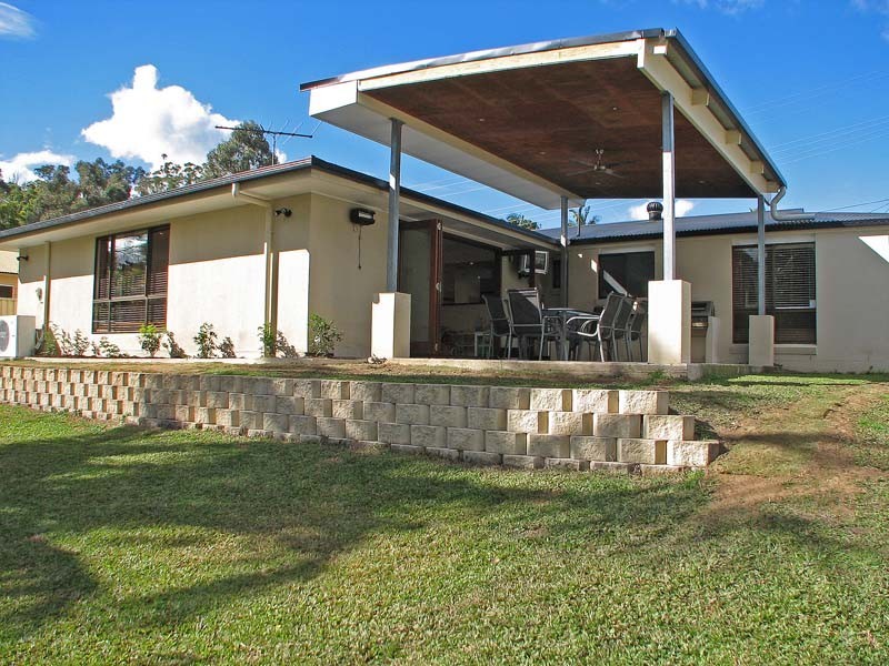65 Gladewood Drive, Daisy Hill QLD 4127