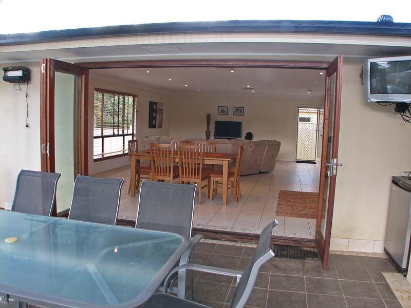 65 Gladewood Drive, Daisy Hill QLD 4127