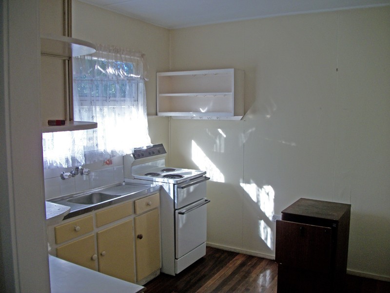 7 Bruce Road, Woodridge QLD 4114