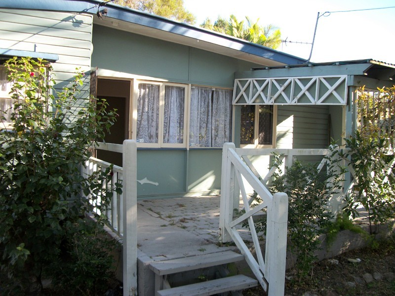 7 Bruce Road, Woodridge QLD 4114