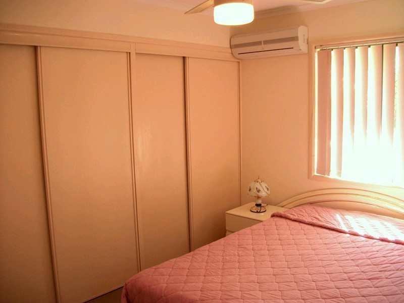 12 Wyclif Avenue, Springwood QLD 4127