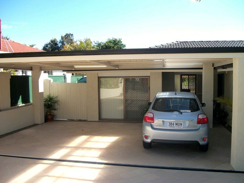 12 Wyclif Avenue, Springwood QLD 4127