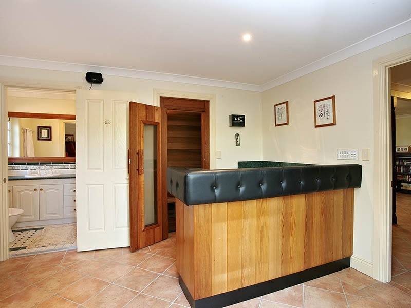 1 Willmott Drive, Rochedale South QLD 4123
