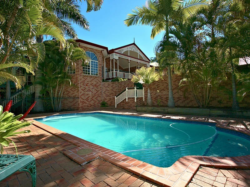 1 Willmott Drive, Rochedale South QLD 4123