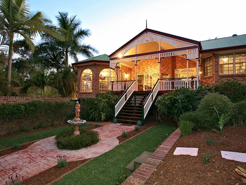 1 Willmott Court, Rochedale South QLD 4123