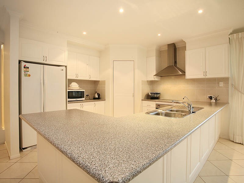 21 Fairmont Crescent, Underwood QLD 4119