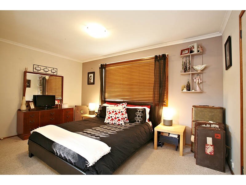 8 Dalton Court, Springwood QLD 4127