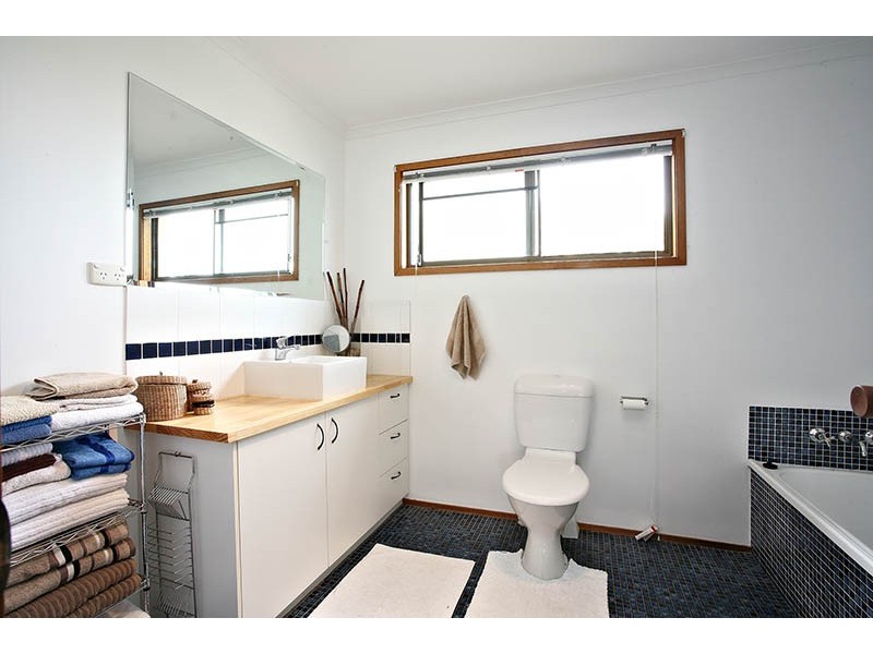 8 Dalton Court, Springwood QLD 4127