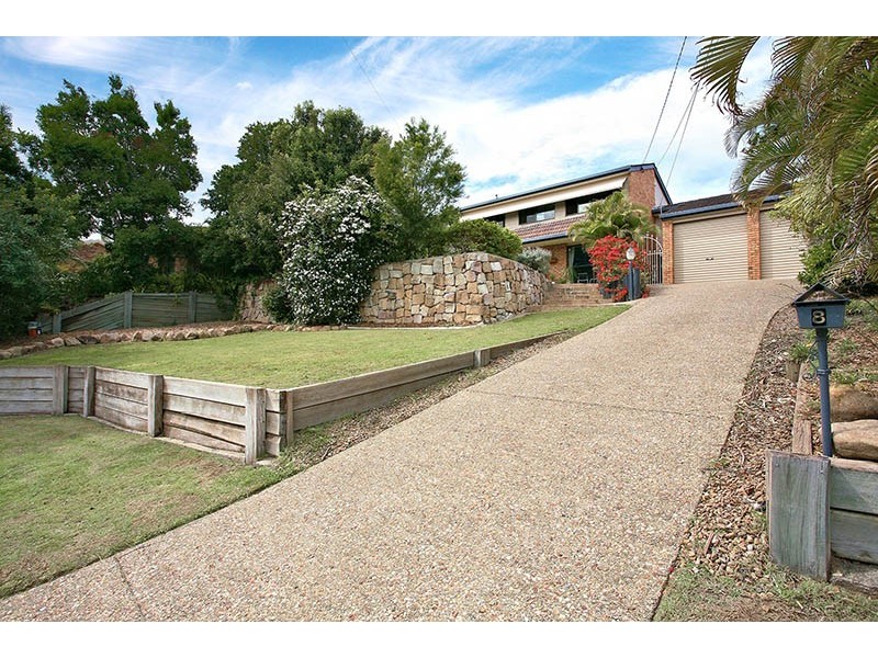 8 Dalton Court, Springwood QLD 4127