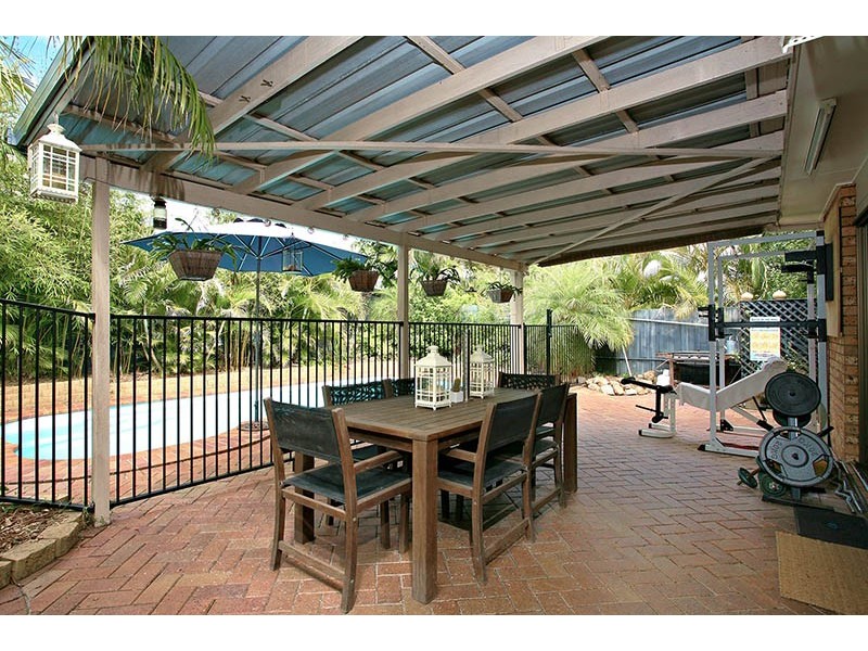 8 Dalton Court, Springwood QLD 4127