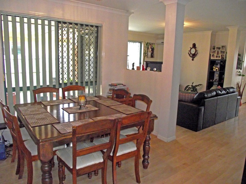 79 Rubicon Crescent, Kuraby QLD 4112