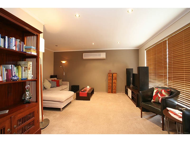 11 Cunningham Street, Rochedale South QLD 4123