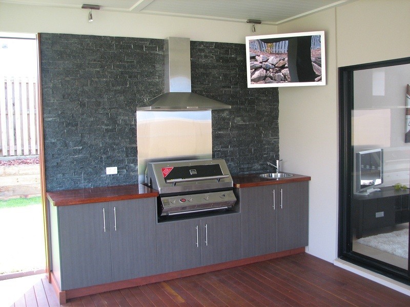 12 Charles Glen Street, Daisy Hill QLD 4127