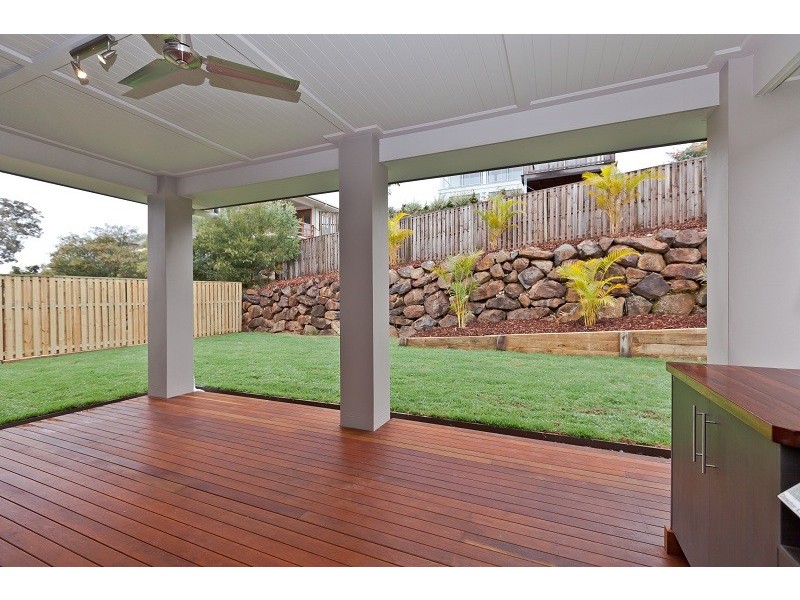 12 Charles Glen Street, Daisy Hill QLD 4127