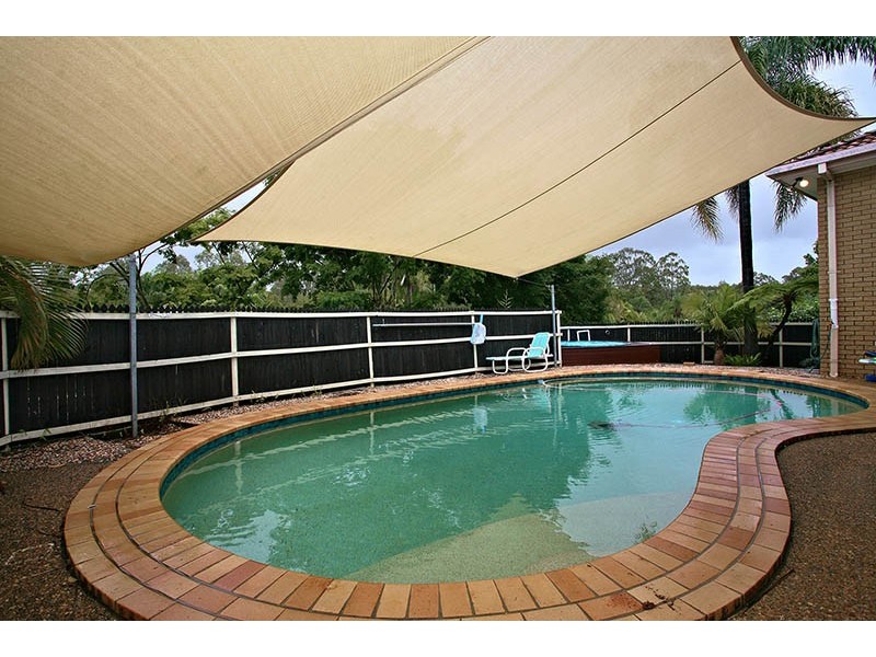 2 Danaher Drive, Rochedale South QLD 4123