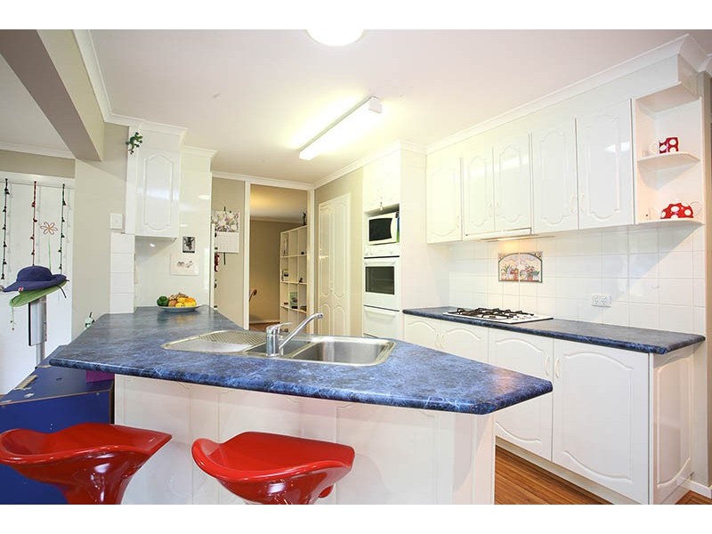 12 Trevallyan Drive, Daisy Hill QLD 4127
