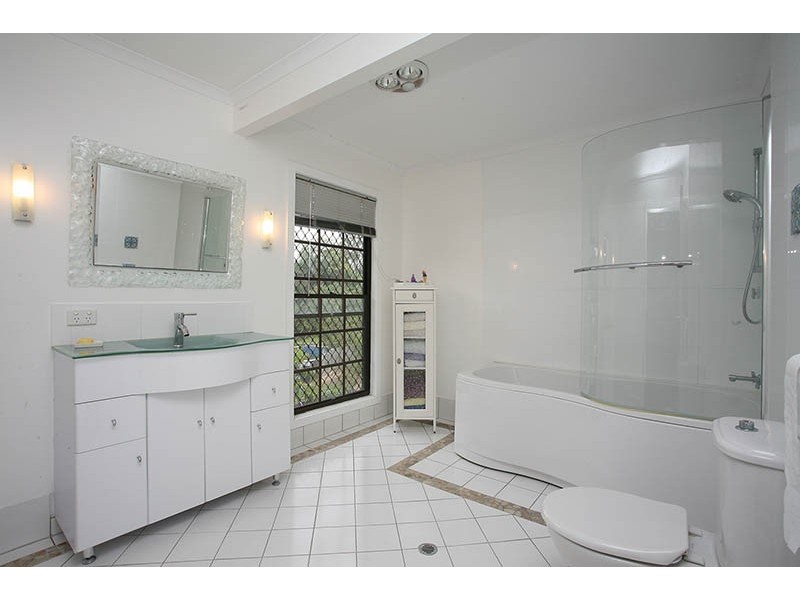 12 Trevallyan Drive, Daisy Hill QLD 4127