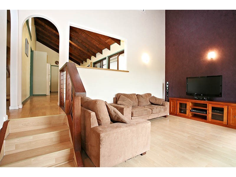 30 Drake Road, Springwood QLD 4127