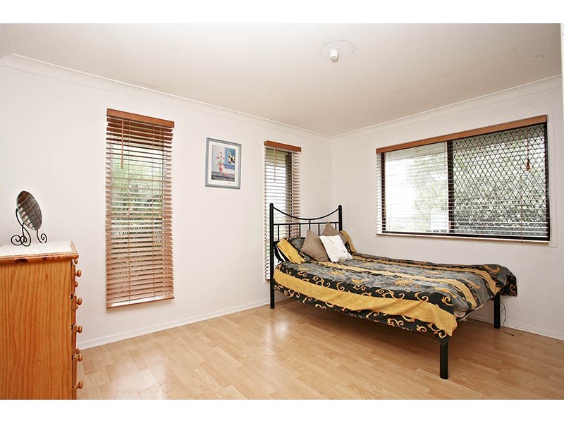 30 Drake Road, Springwood QLD 4127