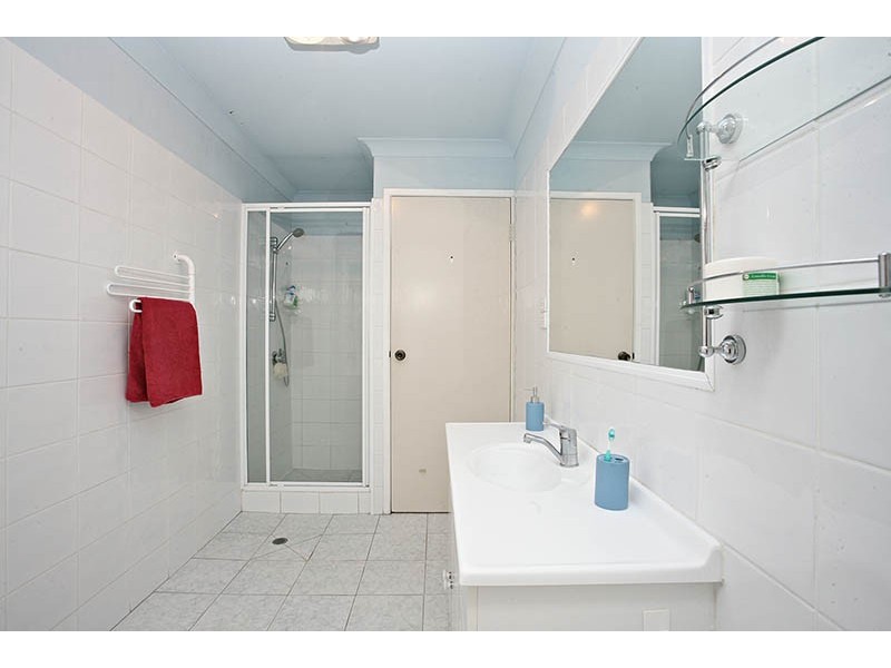 30 Drake Road, Springwood QLD 4127