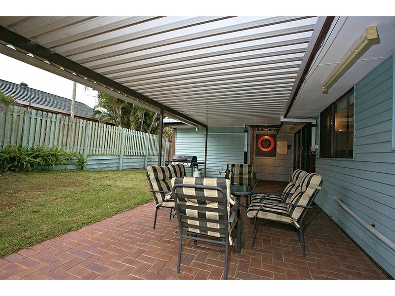 30 Drake Road, Springwood QLD 4127