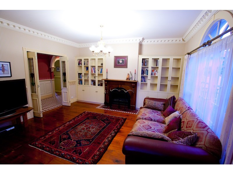 4 Dewberry Place, Eight Mile Plains QLD 4113