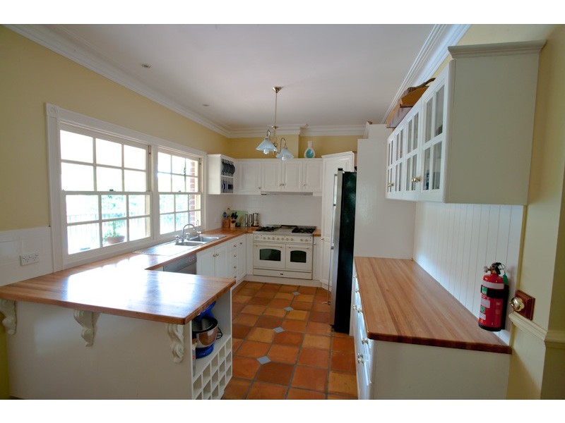 4 Dewberry Place, Eight Mile Plains QLD 4113