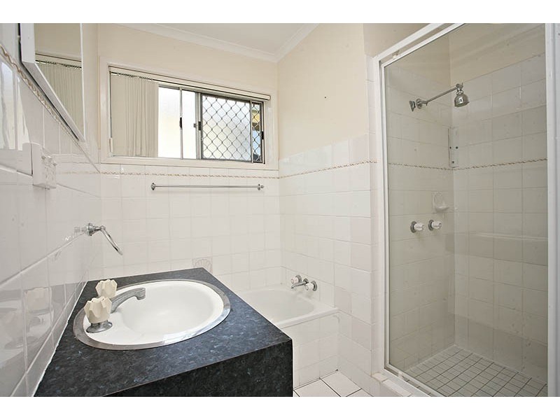 53 Barbaralla Drive, Springwood QLD 4127