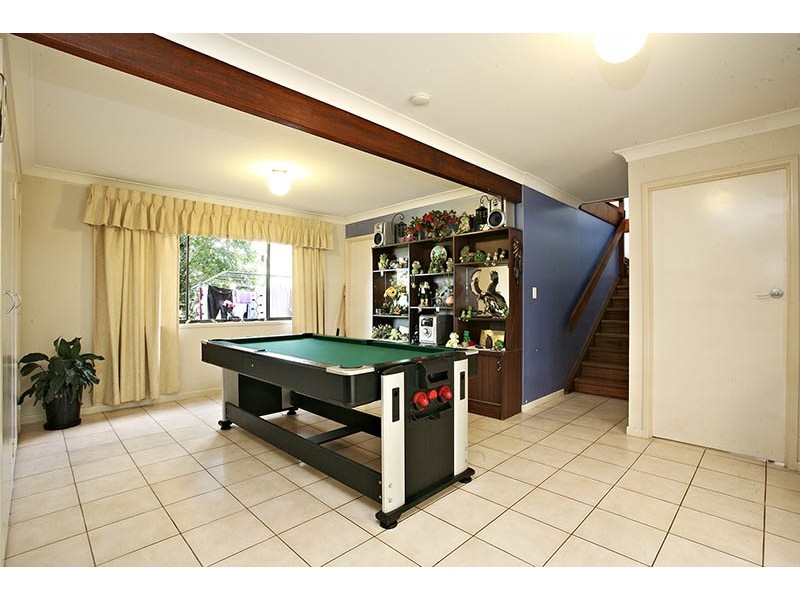 12 Edgehill Crescent, Springwood QLD 4127