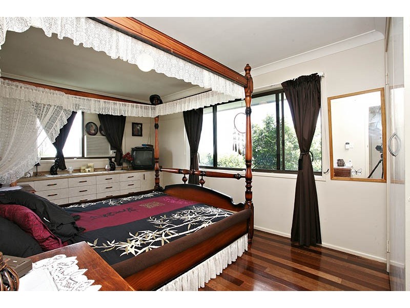 12 Edgehill Crescent, Springwood QLD 4127