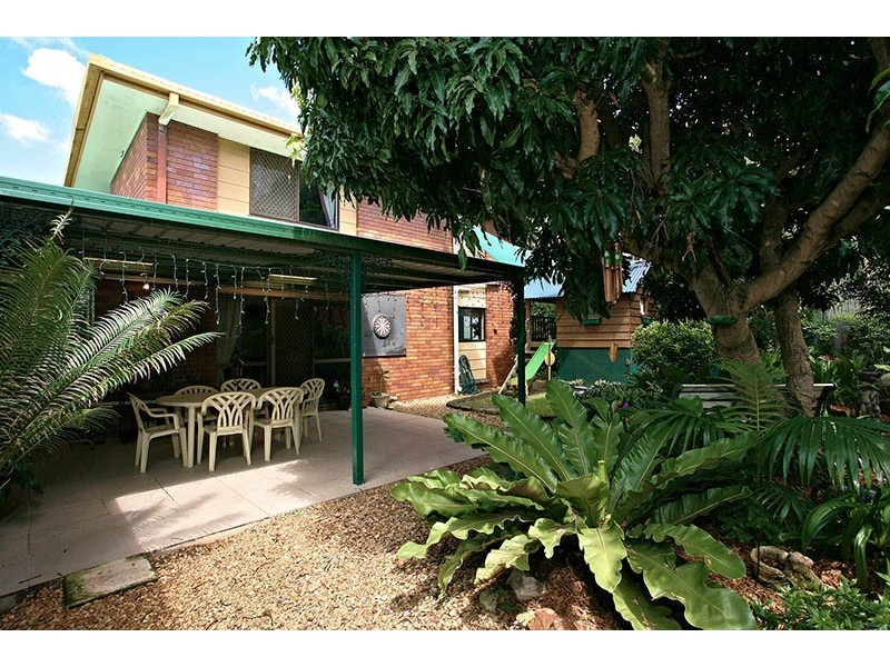 12 Edgehill Crescent, Springwood QLD 4127