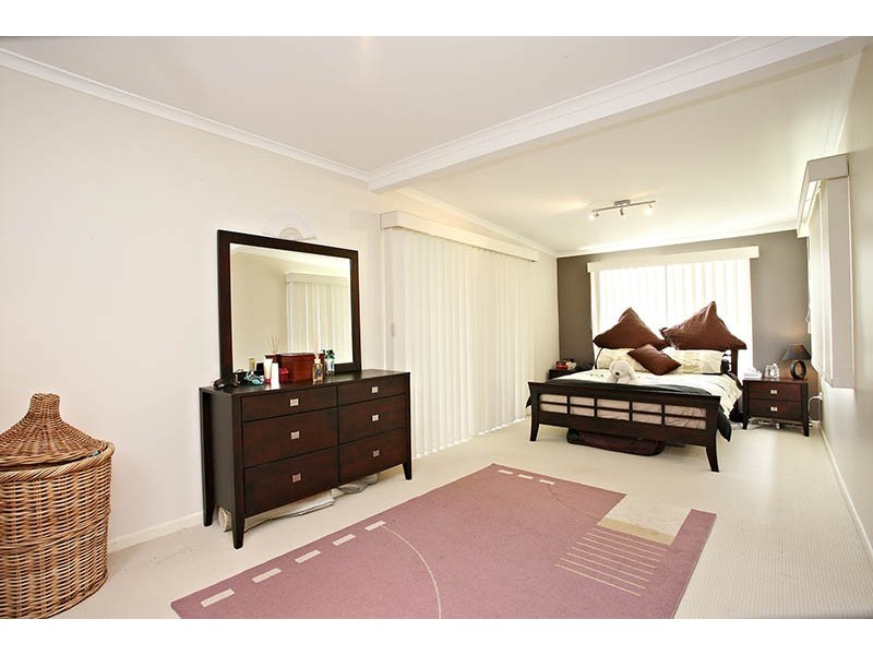 16 Alderbaran Drive, Kingston QLD 4114