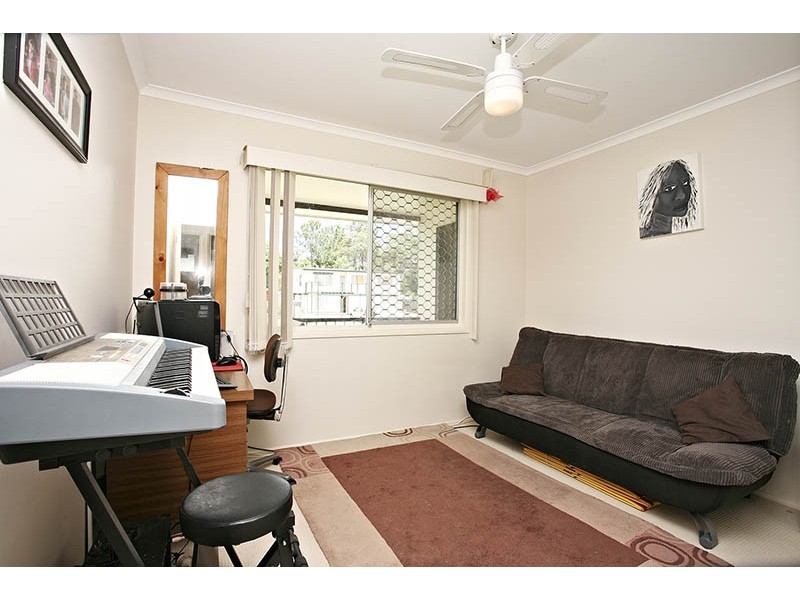 16 Alderbaran Drive, Kingston QLD 4114