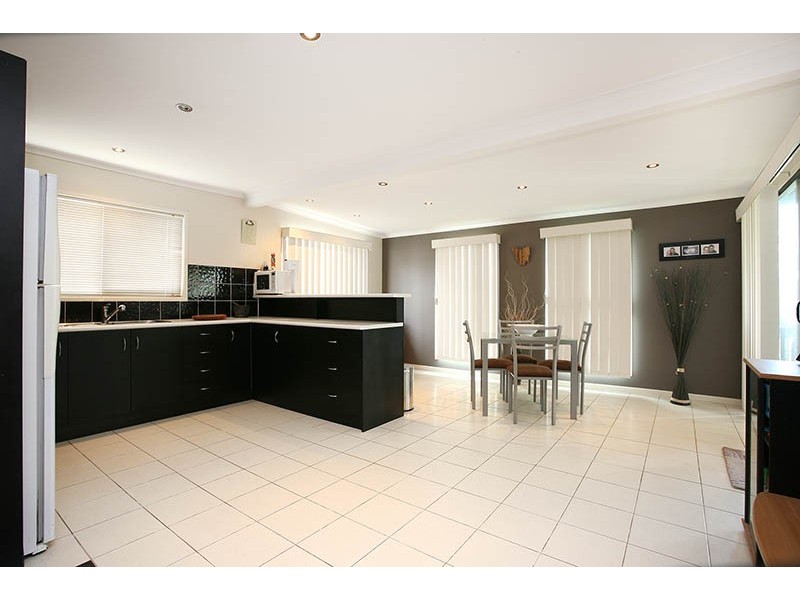 16 Alderbaran Drive, Kingston QLD 4114