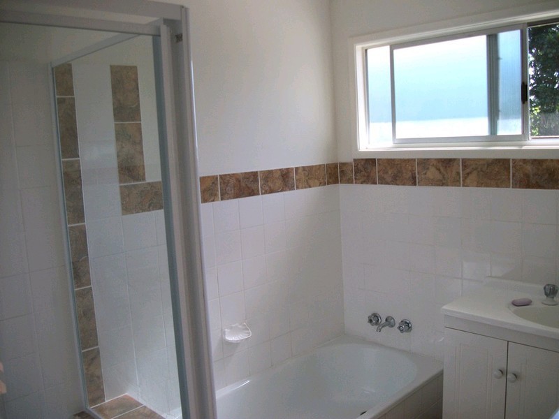 63 Rholanda Crescent, Springwood QLD 4127