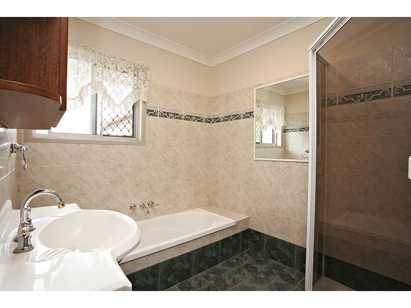 18 Coolinda Street, Sunnybank QLD 4109