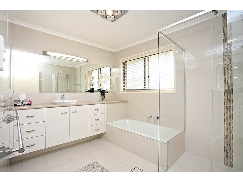 2/247 Springwood Road, Springwood QLD 4127